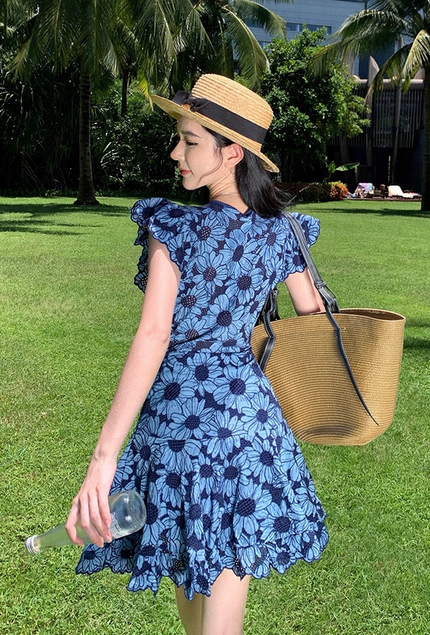 Floral Hem Design Soft Fabric Short Skirt Alluring V-Neck Fitting A-Line Short Dress AP0692