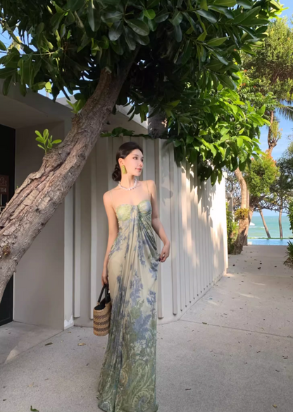 Luxury Breathable Waist-Cinched Maxi Dress Gathered Spaghetti Strap Long Dress AP0714