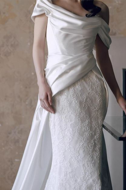Elegant Lace Hem Satin Fabric Mermaid Dress Stylish Asymmetric Neck Cinched-Waist Wedding Dress AP0750