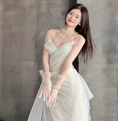 Enchanting French Strapless Engagement Dress Tassel Layered Sheer Tulle Wedding Dress AP0759