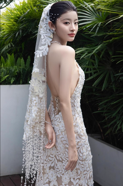 Vogue Breathable Fabric Beading Backless Mermaid Dress 3D Petal Halter Wedding Dress AP0761