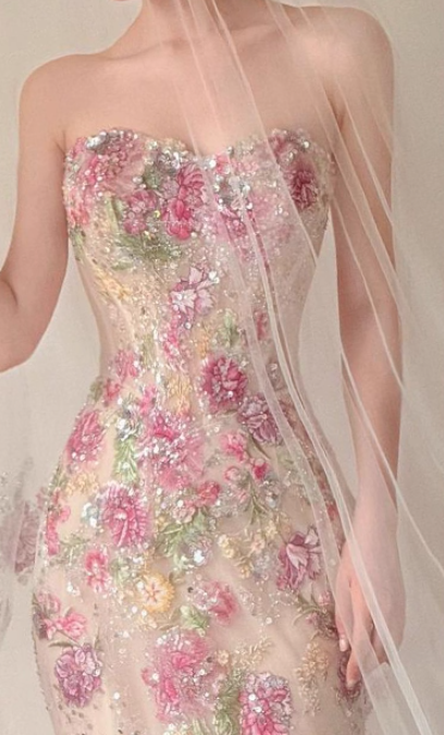 Exquisite Beading Embroidered Tulle Layered Feast Gown Textured Floral Strapless Prom Dress AP0763