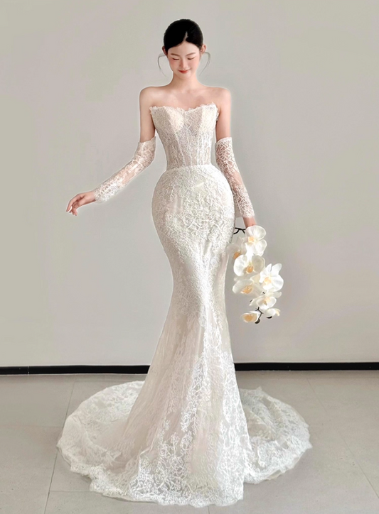 Elegant Textured Floral Material Mermaid Dress Simple Embellishment Breathable Wedding Dress AP0765