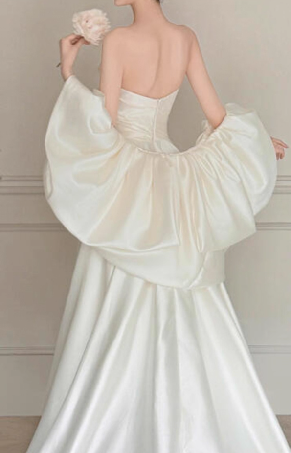 Vintage Satin Fabric Soft Material Maxi Dress Simple Embellishment Lustrous Wedding Dress AP0766