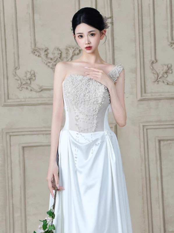 Graceful Beading One Shoulder White Evening Dress Strapless Satin Splicing Prom Dress AP0767
