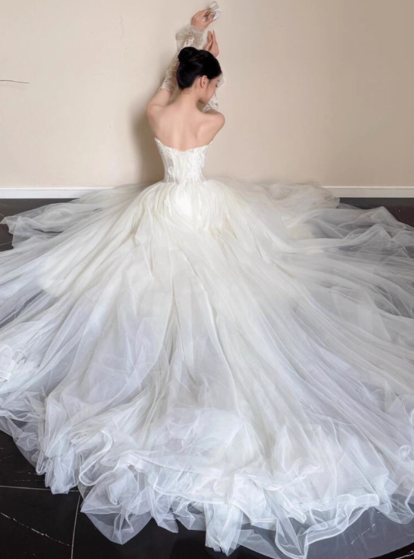 Classical Lace Applique Satin Fabric Maxi Dress Vintage Tulle Layered Strapless Wedding Dress AP0772