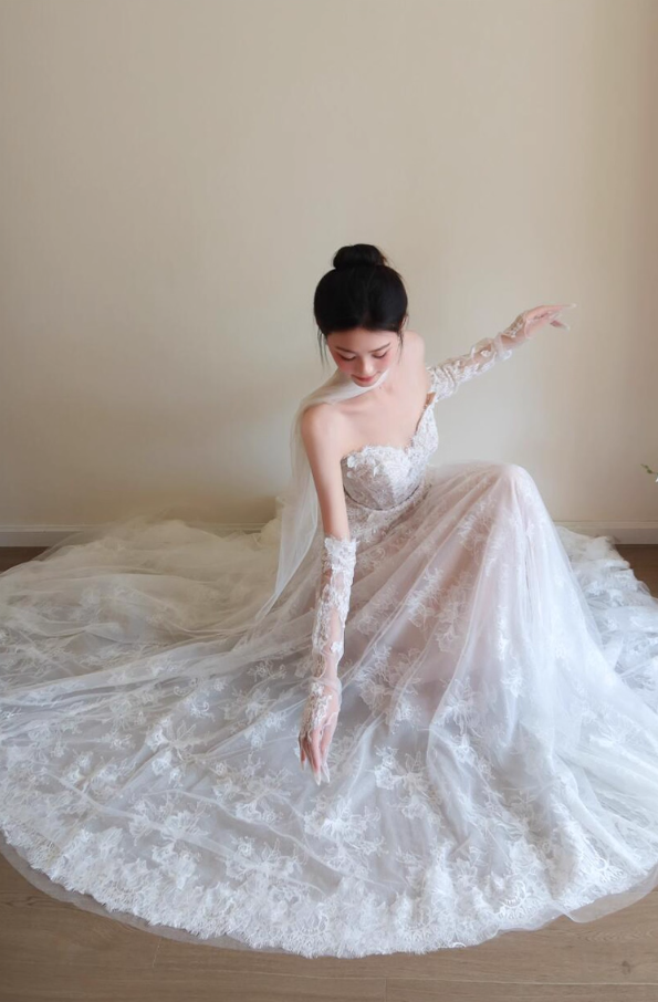 Franch Style Lace Splicing Applique Maxi Dress Chic Strapless Tulle Layered Wedding Dress AP0775