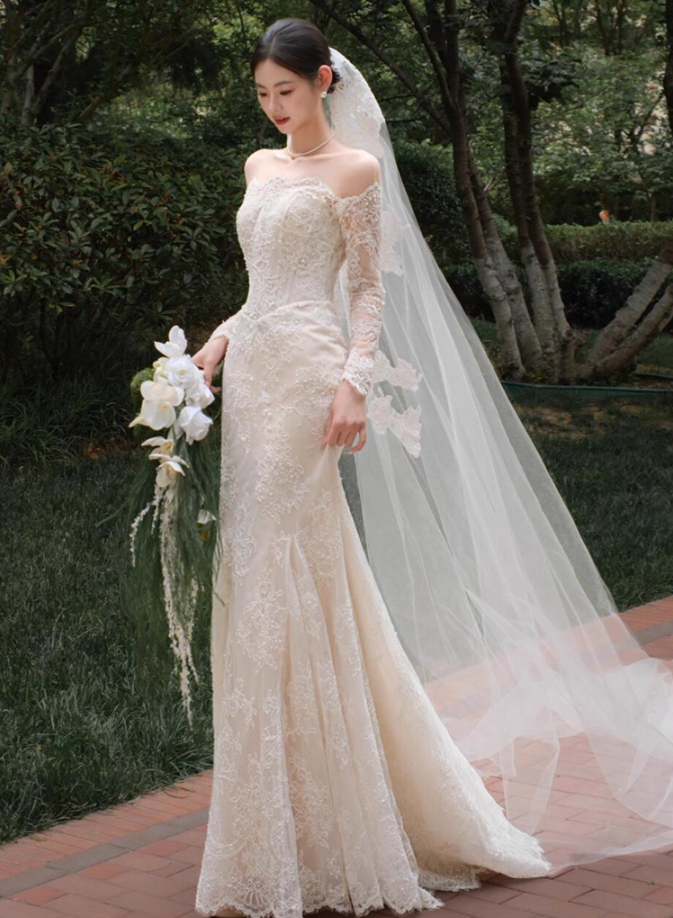 Romantic Long Lace Sleeve Breathable Sheath Bridal Dress Vintage Off-Shoulder Mermaid Wedding Dress AP0779