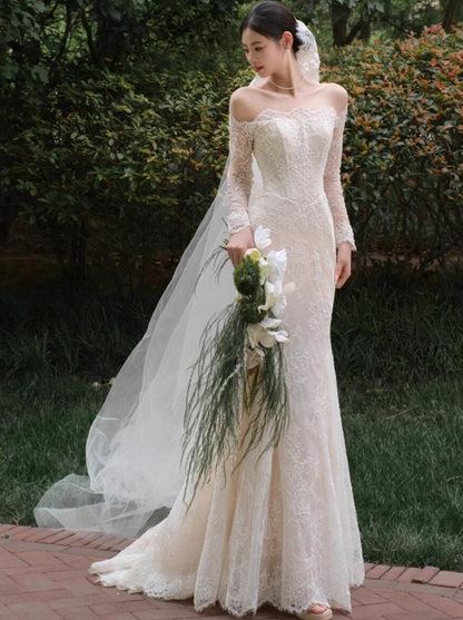 Romantic Long Lace Sleeve Breathable Sheath Bridal Dress Vintage Off-Shoulder Mermaid Wedding Dress AP0779