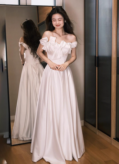 Classical Soft Fabric Breathable Bridal Dress Vintage Off-Shoulder Bow Splicing Wedding Dress AP0780