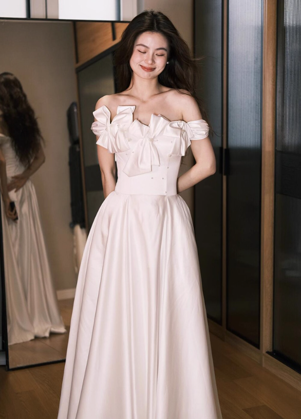 Classical Soft Fabric Breathable Bridal Dress Vintage Off-Shoulder Bow Splicing Wedding Dress AP0780