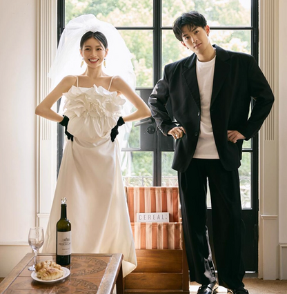 Exquisite Ruffle Trimmed Bridal Dress Niche Spaghetti Strap Satin Fabric Wedding Dress AP0792