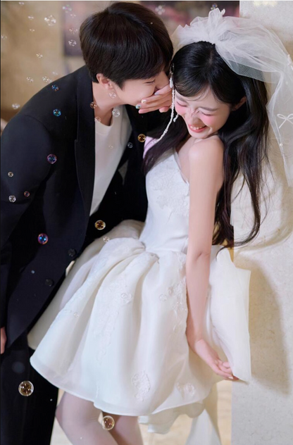 Luxurious Ruffles Hem Ceremonies Short Ball Gown Tulle Overlay Textured Floral Homecoming Dress AP0793