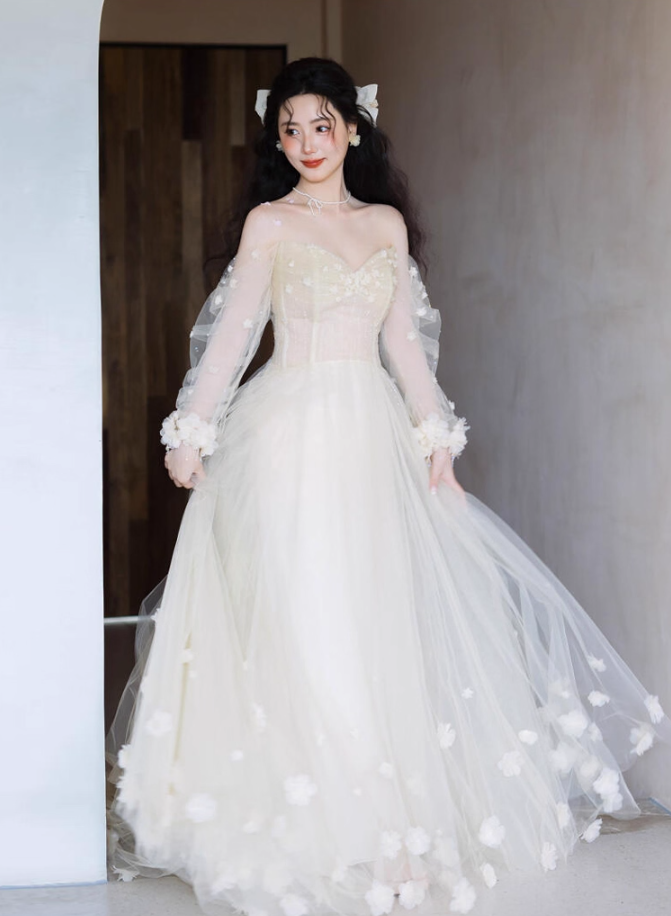 Dreamy Mesh Long Sleeve Off-Shoulder Maxi Dress Stereo Petal Tulle Overlay Beading Prom Dress AP0795