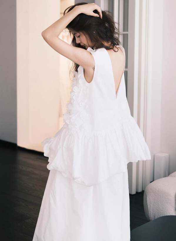 Graceful Stereo Floral Feast Dress Ball Gown Ruffles Hem Layered Wedding Dress AP0797