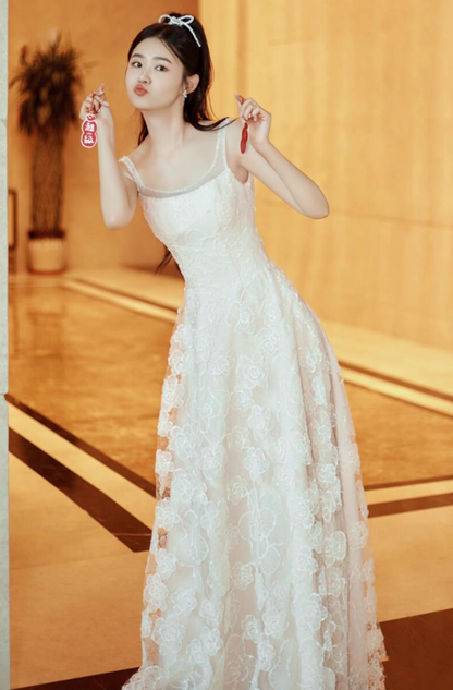 Classical Stereo Applique Tulle Bridal Dress Niche Spaghetti Strap Double Layers Wedding Dress AP0799