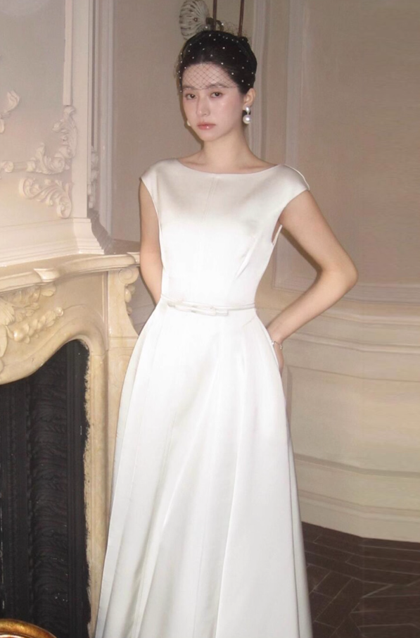 Graceful Portrait Neckline Tie-Back Maxi Dress Soft Fabric Flattering Prom Dress AP0803