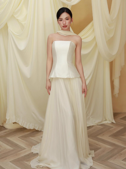 Novelty Tulle Splicing Strapless Engagement Dress Smooth Fabric Minimalist Wedding Dress AP0806