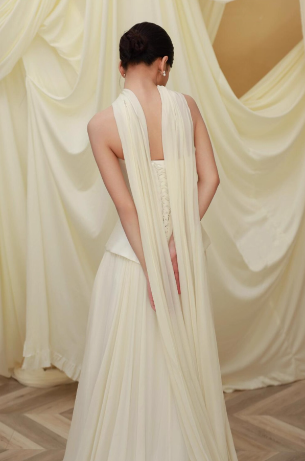 Novelty Tulle Splicing Strapless Engagement Dress Smooth Fabric Minimalist Wedding Dress AP0806