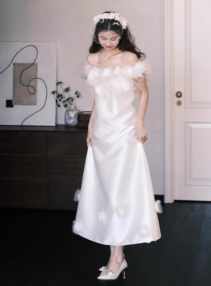 Ethereal Lace Flower Off-Shoulder Maxi Dress Classical Satin Fabric Flattering Prom Dress AP0807