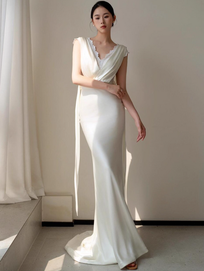 Luxurious V-Neck Sleeveless Interior Lace Mermaid Dress Draped Back Satin Fabric Prom Dress AP0815