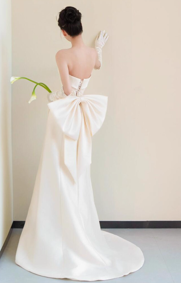 French Style Textured Applique Strapless Engagement Dress Backless Big Bow-Knot Wedding Dress AP0816