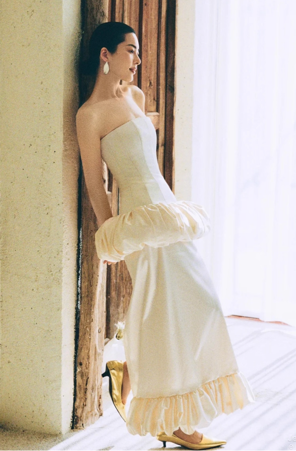 Novelty Ruffle Hem Peplum Maxi Dress Zipper Back Minimalist Satin Fabric Strapless Wedding Dress AP0820