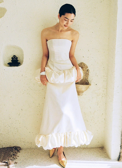 Novelty Ruffle Hem Peplum Maxi Dress Zipper Back Minimalist Satin Fabric Strapless Wedding Dress AP0820