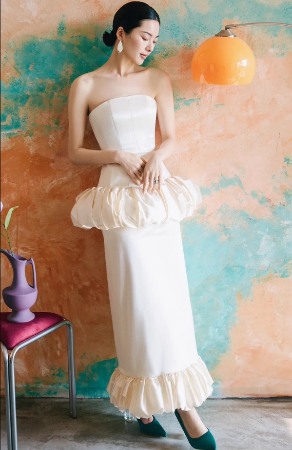 Novelty Ruffle Hem Peplum Maxi Dress Zipper Back Minimalist Satin Fabric Strapless Wedding Dress AP0820