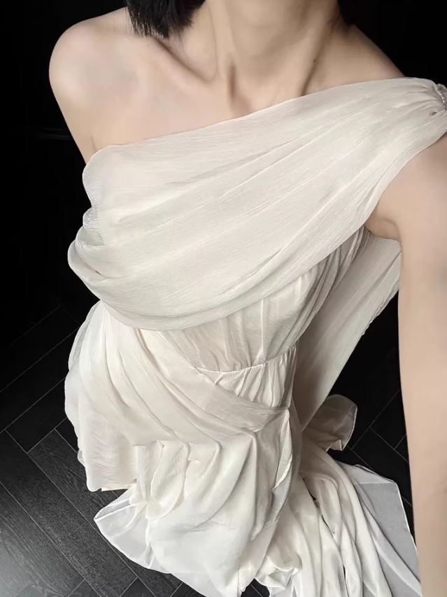 Graceful Asymmetrical One-Shoulder Tulle Layered White Evening Dress Draped Bodice Prom Dress AP0828