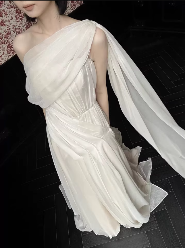 Graceful Asymmetrical One-Shoulder Tulle Layered White Evening Dress Draped Bodice Prom Dress AP0828