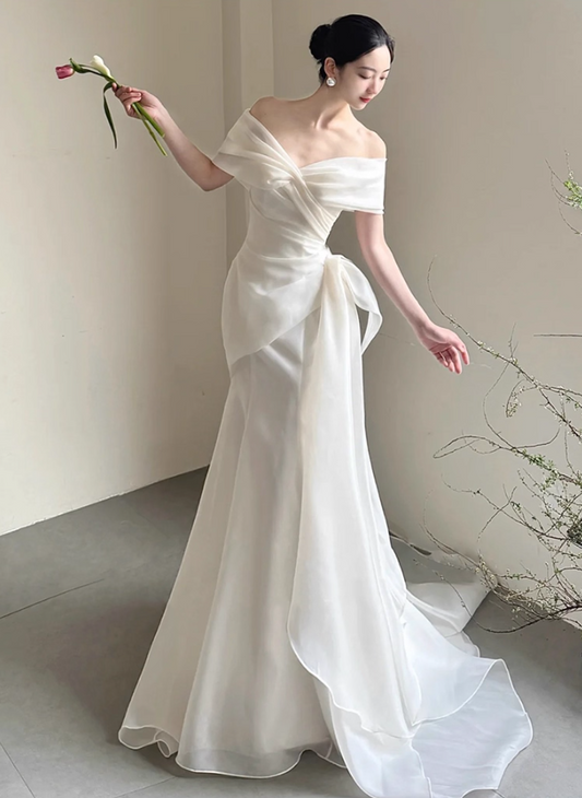 Minimalist Off-Shoulder Satin Fabric Evening Dress With Train Draped Bodice Tulle Overlay Prom Dress AP0829