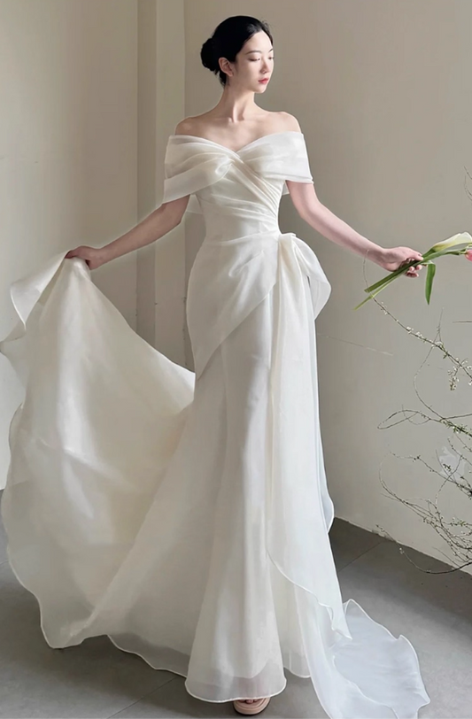 Minimalist Off-Shoulder Satin Fabric Evening Dress With Train Draped Bodice Tulle Overlay Prom Dress AP0829