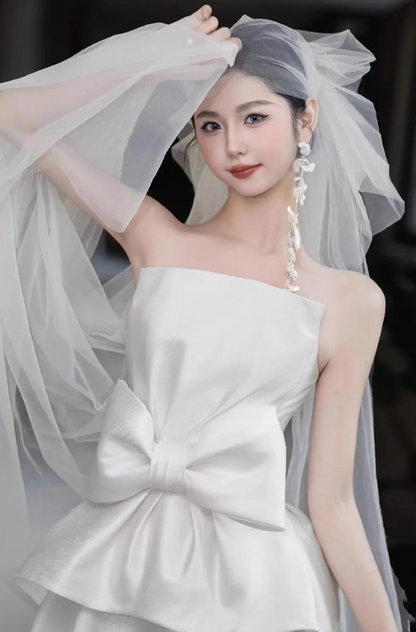 Romantic Smooth Fabric Strapless Engagement Dress Square Neckline Big Bow-Knot Wedding Dress AP0830