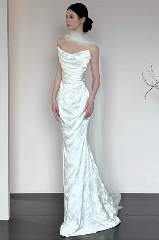 Graceful Lustrous Satin Fabric Mermaid Strapless Off-Shoulder Bodycon Prom Dress AP0831