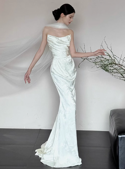 Graceful Lustrous Satin Fabric Mermaid Strapless Off-Shoulder Bodycon Prom Dress AP0831