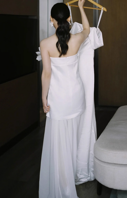 Minimalist Applique Tulle Splicing Bridal Dress Strapless Smooth Fabric Wedding Dress AP0835