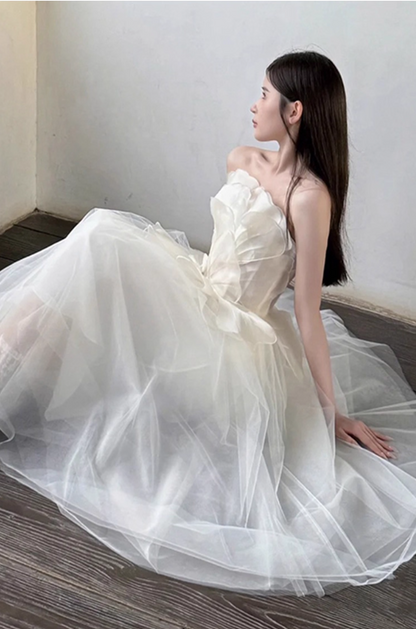 Luxurious 3D Floral Bodice Party Outfit Midi Dress Dreamy Tulle Cascade Strapless Prom Dress AP0836