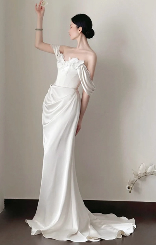 Elegant Smooth Fabric Applique Detail Evening Mermaid Off-Shoulder Minimalism Prom Dress AP0839