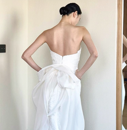 Graceful Lustrous Fabric Strapless Evening Mermaid Dress Tulle Bow Detailing Backless Prom Dress AP0842