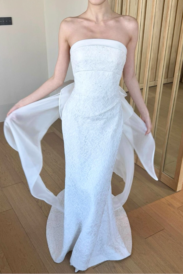 Graceful Lustrous Fabric Strapless Evening Mermaid Dress Tulle Bow Detailing Backless Prom Dress AP0842