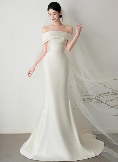 Good Quality Smooth Satin Fabric Minimalist Bridal Dress Off-Shoulder Strapless Prom Dress AP0843