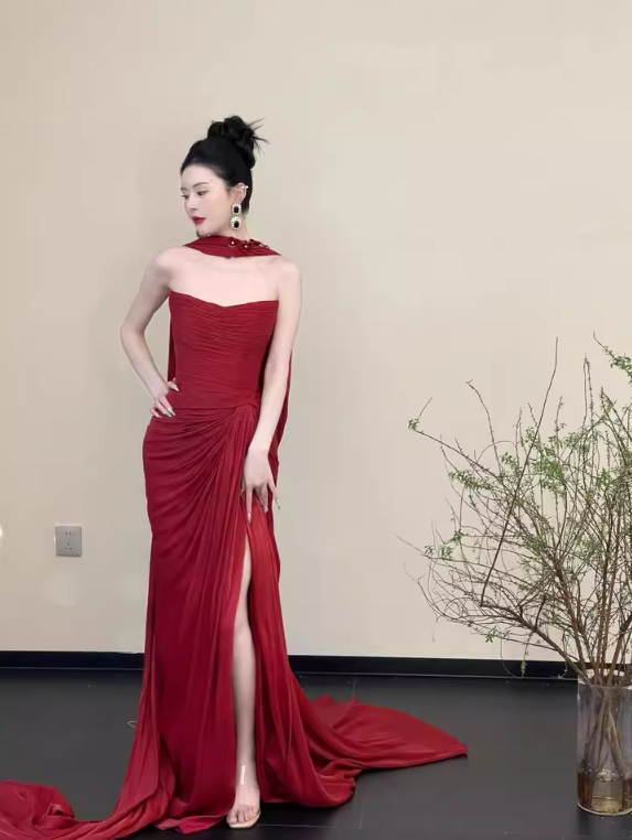 Exquisite High-Slit Satin Fabric Evening Dress Strapless Gathered Backless Prom Dress AP0845