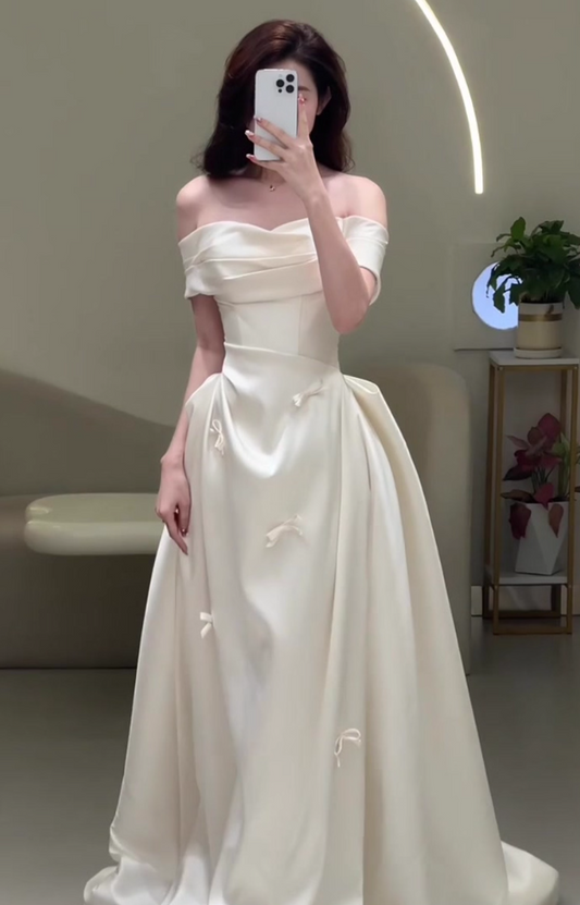 Elegant Stereo Bow-Knot Satin Fabric Maxi Dress Off-Shoulder Backless Prom Dress AP0846