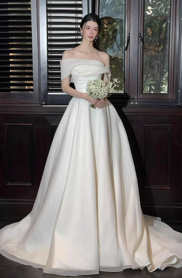 Minimalist Off-Shoulder Strapless Tulle Overlay Bridal Dress Satin Fabric Ball Gown Wedding Dress AP0848