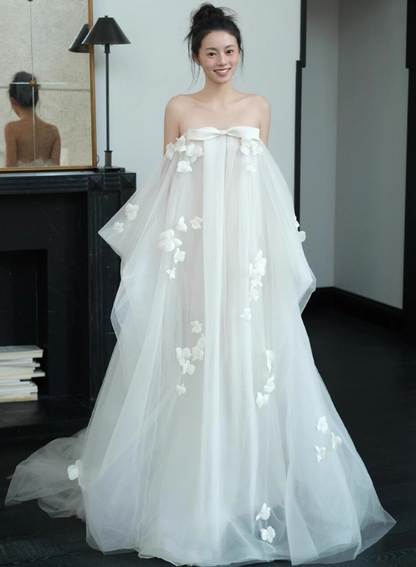 Dreamy Applique Tulle Cascade Maxi Dress Loose Style Strapless Bow-Knot Wedding Dress AP0852