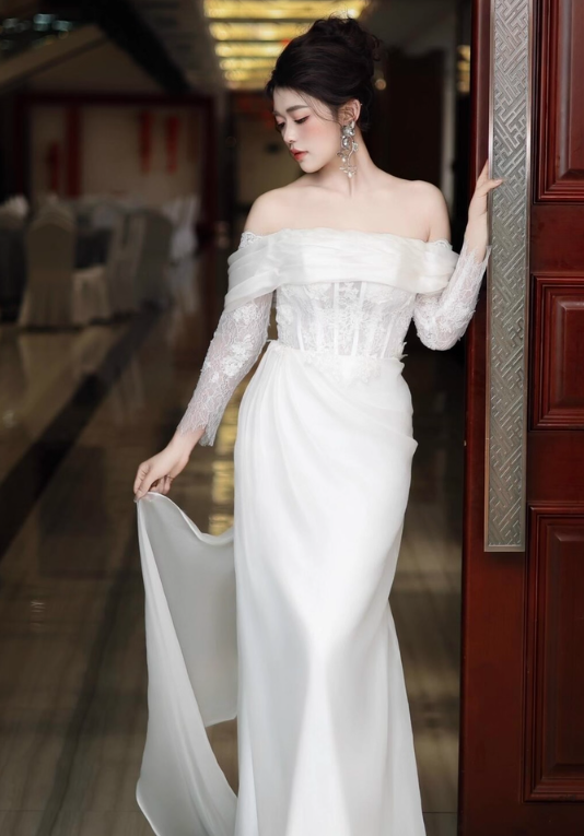 Dreamy Satin Lace Sleeve Mermaid Dress Applique Beading Off-Shoulder Sheath Prom Dress AP0853