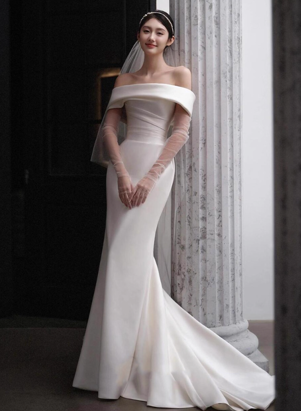 Glamorous Satin Fabric Sheer Sleeves Bridal Dress Off-Shoulder Strapless Wedding Dress AP0858