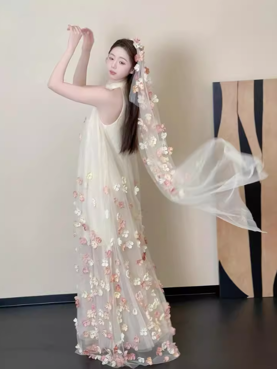 Multi-Colored 3D Floral Applique Evening Dress Sleeveless Sheer Tulle Overlayer Halter Prom Dress AP0865