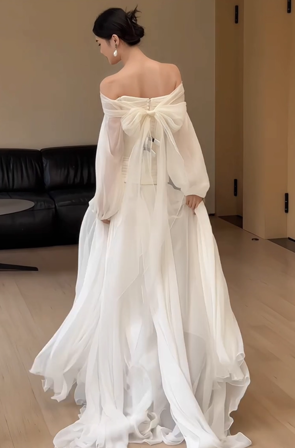 Graceful Sheer Tulle Long Sleeves Evening Dress Off-Shoulder Strapless Breathable Prom Dress AP0871